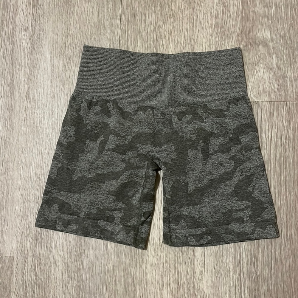 NVGTN Camo Shorts - Khaki Green